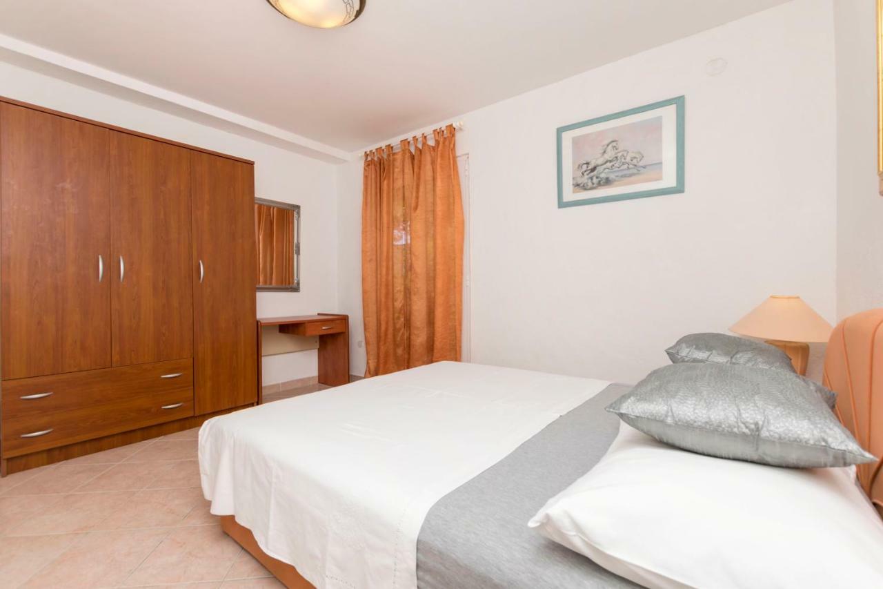Apartments Babaja Trogir Exterior foto