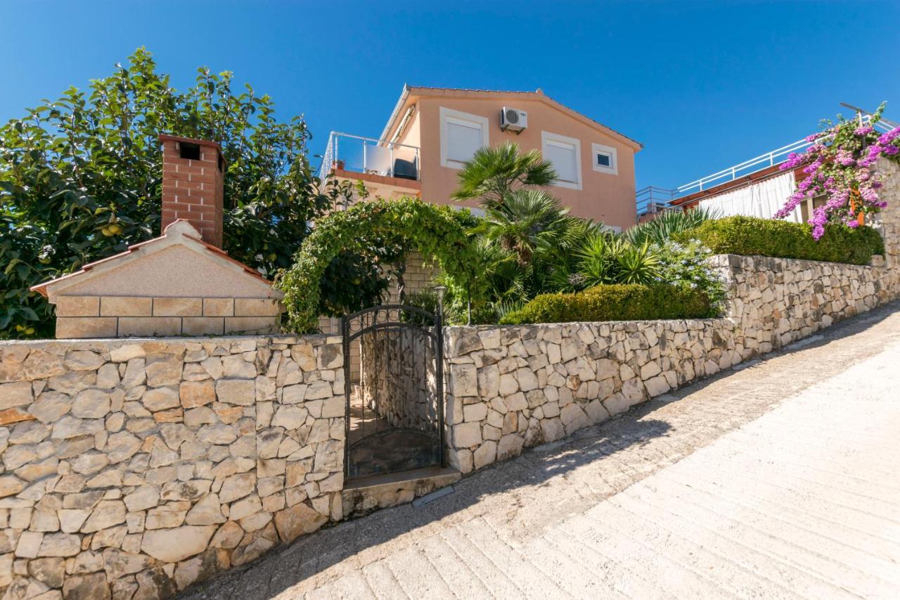 Apartments Babaja Trogir Exterior foto